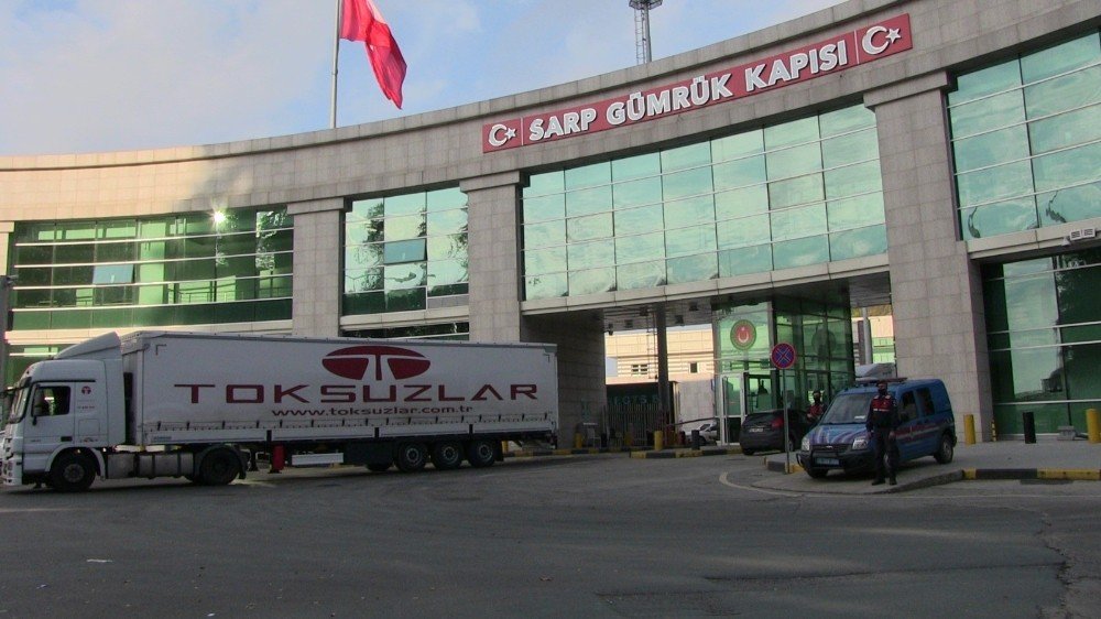 Sarp'ta TIR Geçişinde Rekor Kırıldı