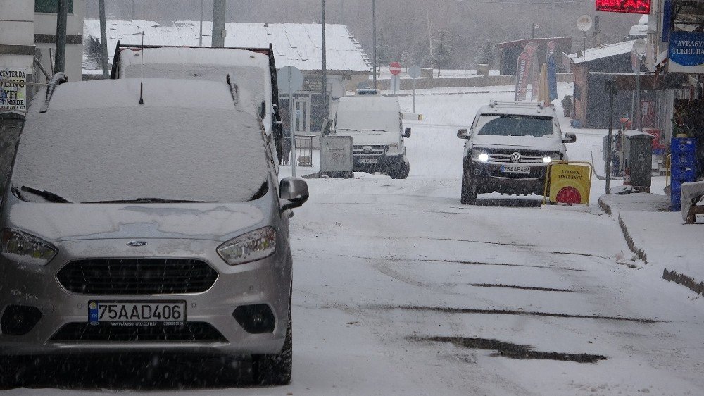 Ardahan'da Yoğun Kar Yağışı