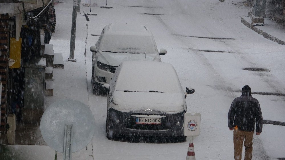 Ardahan'da Yoğun Kar Yağışı