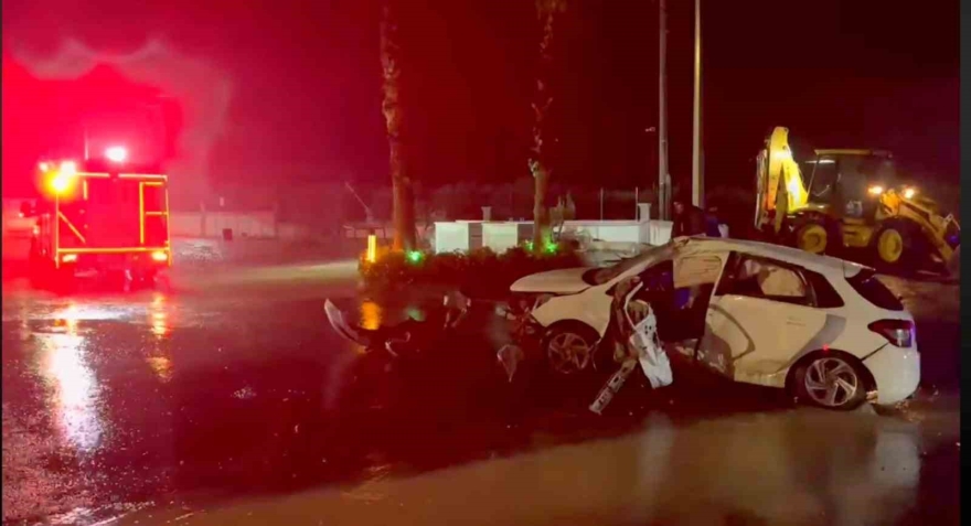 Kontrolden Çıkan Otomobilin Sürücüsü Hayatını Kaybetti