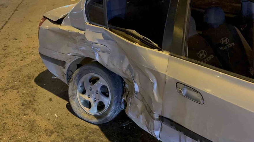 Kayseri’de İki Otomobilin Çarpıştığı Kazada 3 Kişi Yaralandı