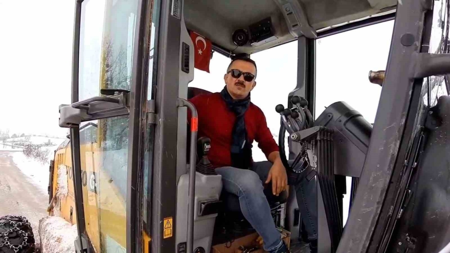Mudurnu’da Karla Mücadele Çalışmaları Aralıksız Sürüyor