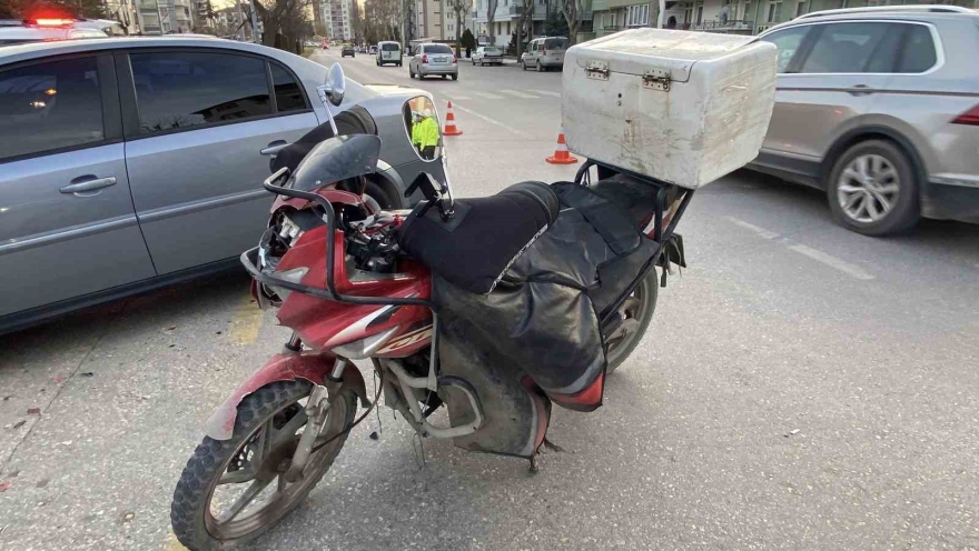 Çorum’da Otomobil İle Motosiklet Çarpıştı: 1 Yaralı