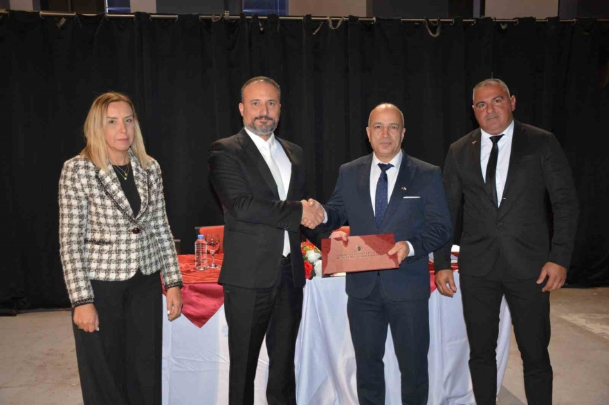 Yakın Doğu Üniversitesi Hastanesi Ülke Sporunun Yanında