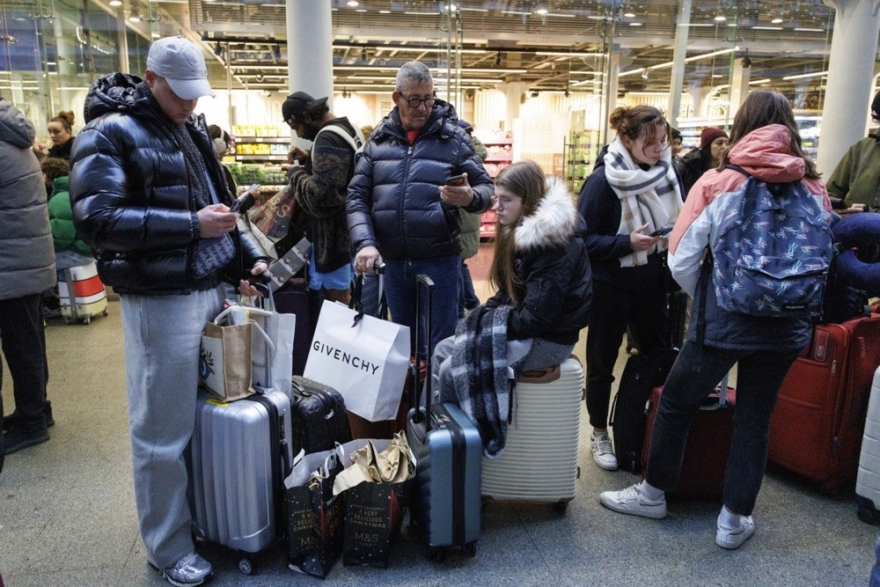 Manş Tüneli’nde Elektrik Arızası: Londra İle Avrupa Arasındaki Tren Seferleri İptal