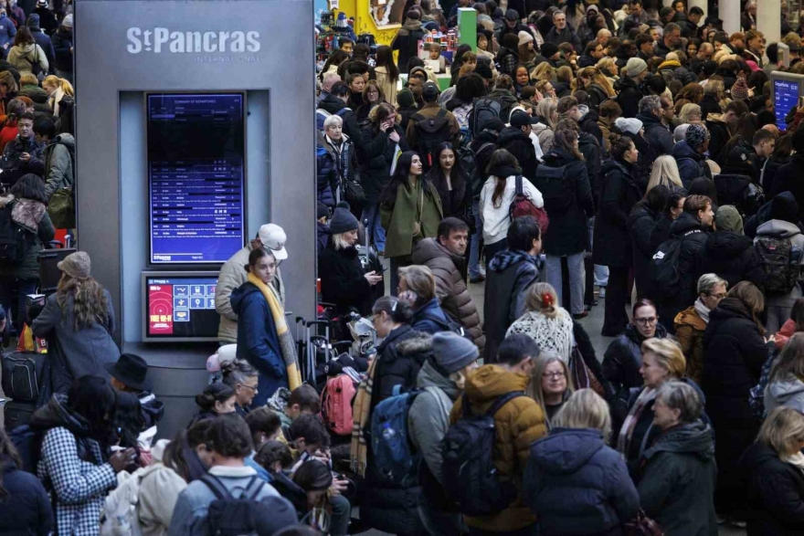 Manş Tüneli’nde Elektrik Arızası: Londra İle Avrupa Arasındaki Tren Seferleri İptal