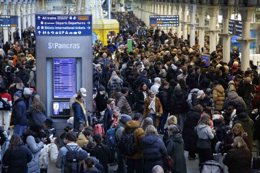 Manş Tüneli’nde Elektrik Arızası: Londra İle Avrupa Arasındaki Tren Seferleri İptal