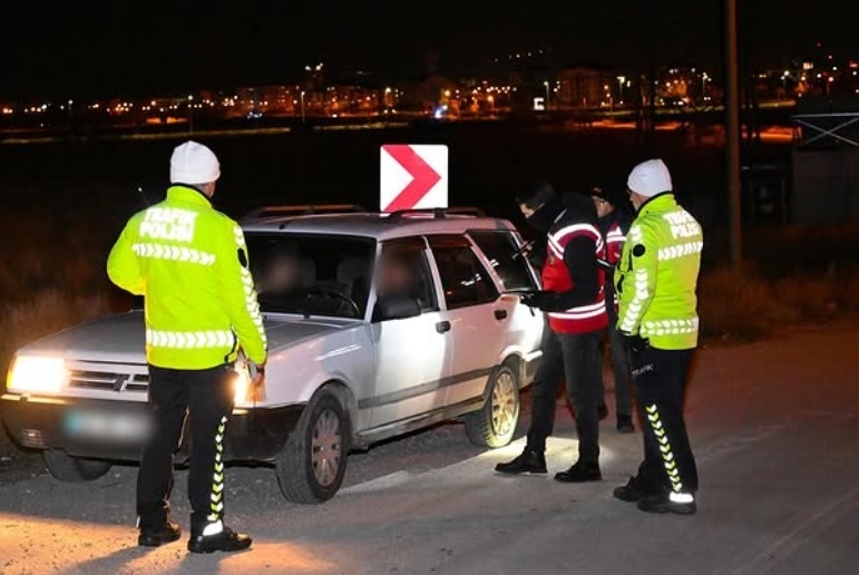 Isparta’da Yılbaşı Öncesi Şok Uygulama