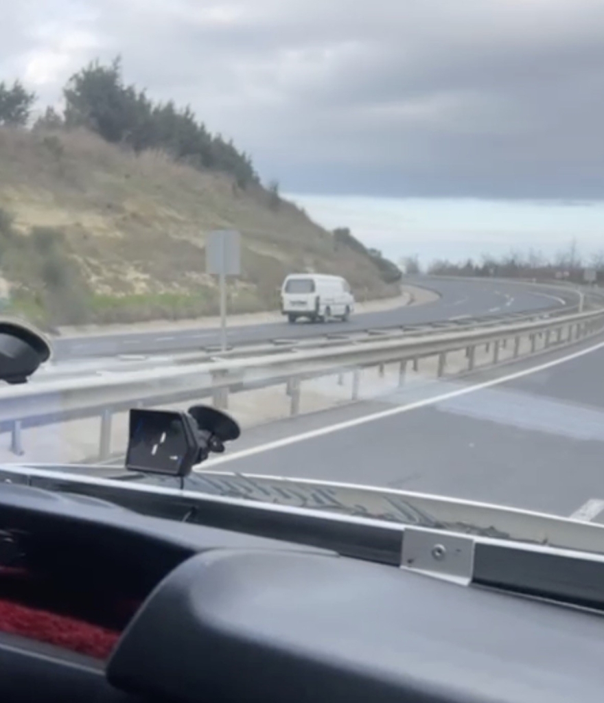 İ̇stanbul Havalimanı Yolunda Ters Yönde Giden Araç Kamerada