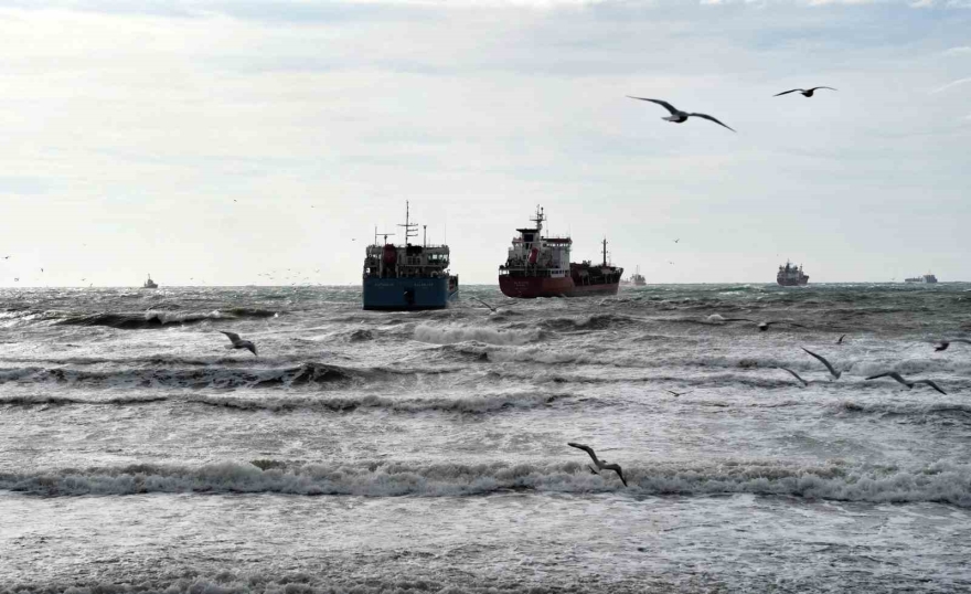 Ulaştırma Ve Alt Yapı Bakanlığından İ̇stanbul’da Birbirine Temas Eden 2 Tanker Gemi Açıklaması