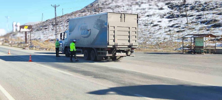 Kahramanmaraş’ta Kış Lastiği Uygulaması