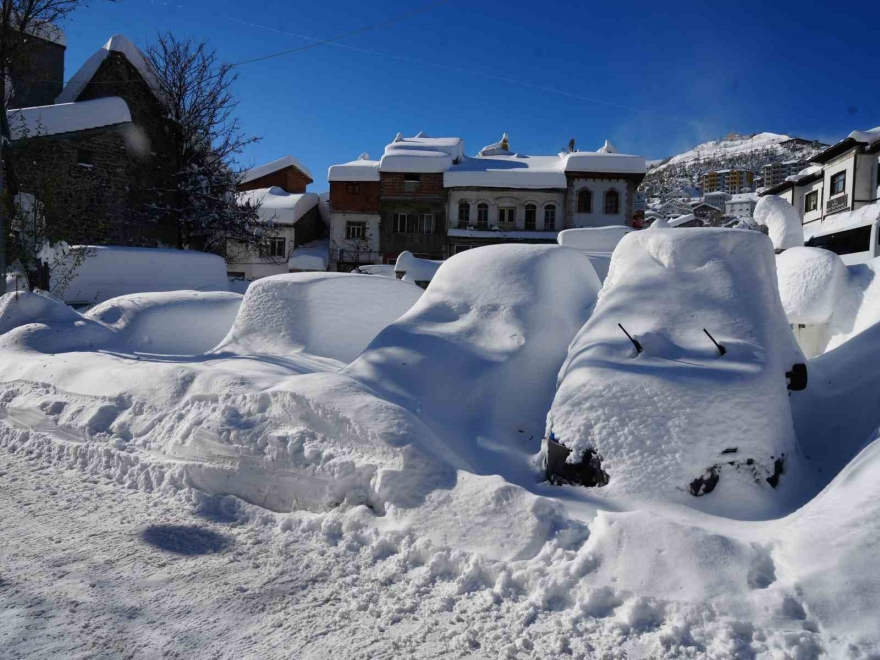 İ̇lçeler Kara Gömüldü, Ortaya Çıkan Manzara Şaşırttı