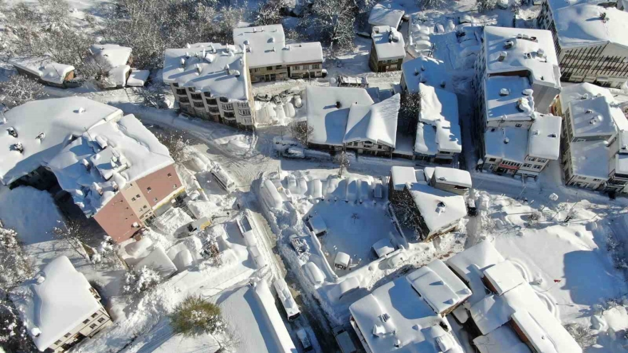 İ̇lçeler Kara Gömüldü, Ortaya Çıkan Manzara Şaşırttı
