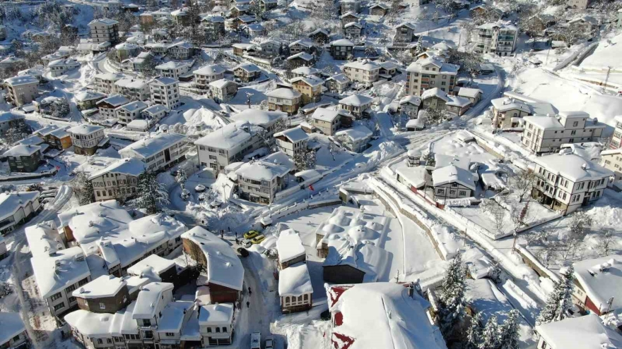 İ̇lçeler Kara Gömüldü, Ortaya Çıkan Manzara Şaşırttı