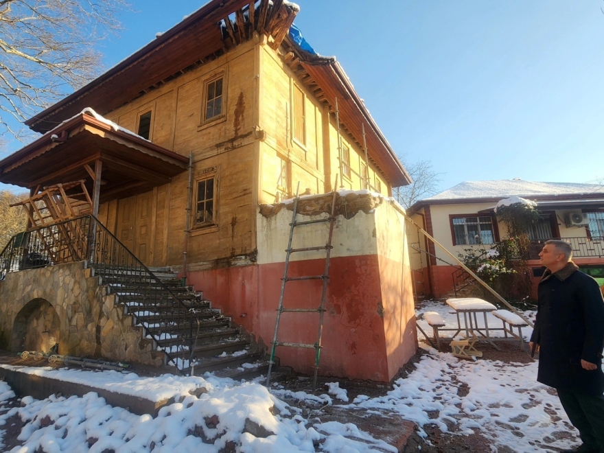 Gölcük’teki 145 Yıllık Çivisiz Cami Restore Ediliyor