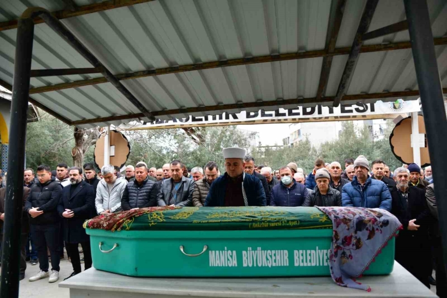 Eşi Tarafından Öldürülen Kadının Tabutunu Kadınlar Taşıdı
