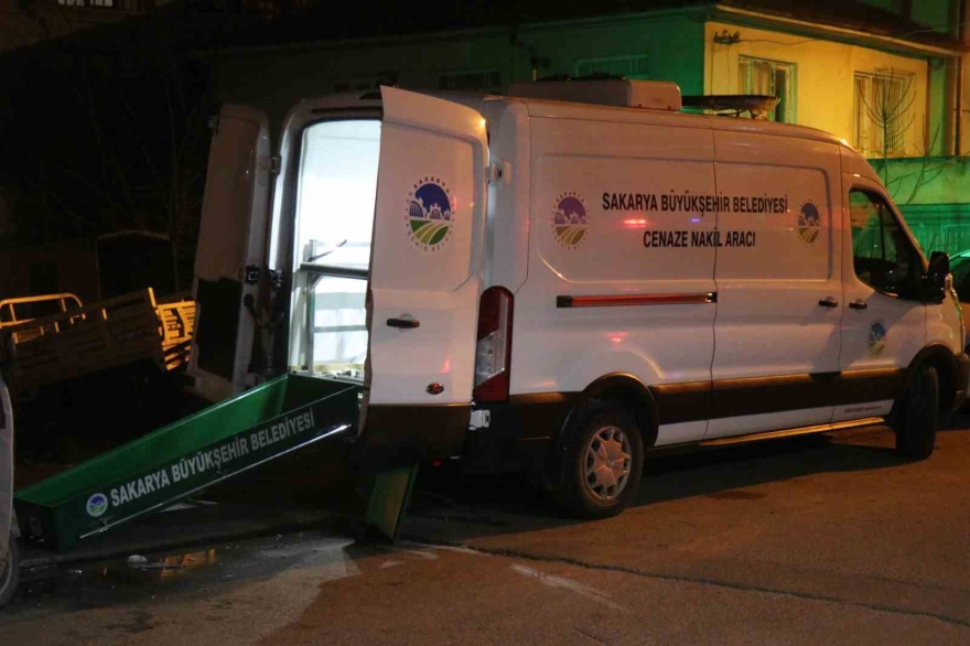 İ̇nşaat Sahasında Erkek Cesedi Bulundu