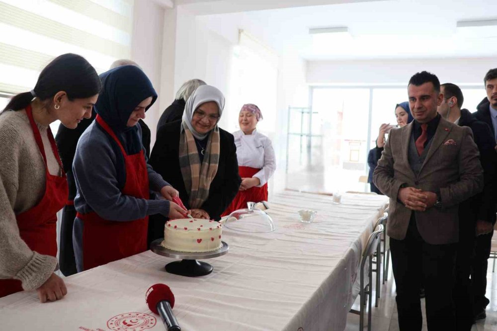 Tbmm Komisyonu, Erzurum Engelsiz Yaşam Merkezinde İncelemelerde Bulundu
