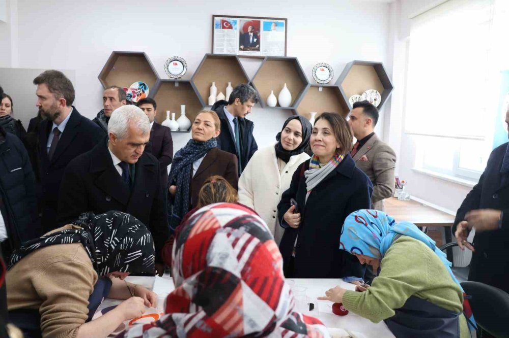 Tbmm Komisyonu, Erzurum Engelsiz Yaşam Merkezinde İncelemelerde Bulundu