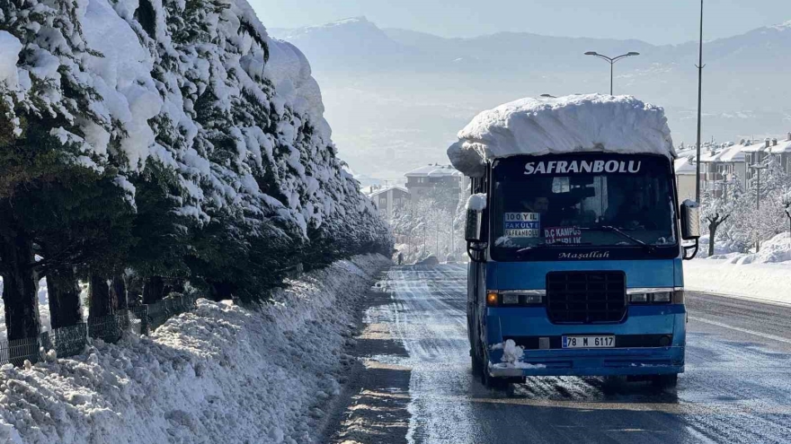 Kar Altında Masalsı Görüntüler Sunan Unesco Kenti Safranbolu Dron İle Görüntülendi