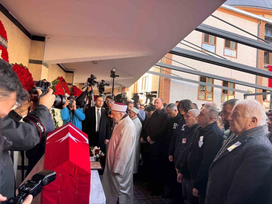 Bakan Yerlikaya, Yalova’da Şehit Cenazesine Katıldı