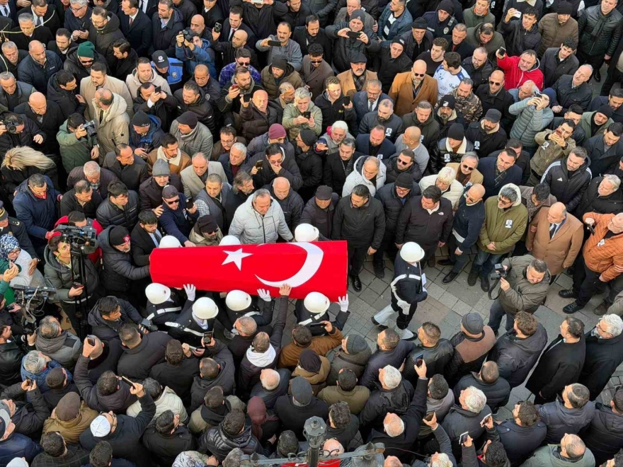 Bakan Yerlikaya, Yalova’da Şehit Cenazesine Katıldı