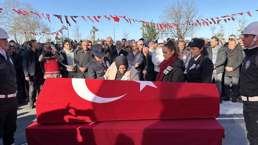 Düzce, Şehit Turgut Külünk’ü Son Yolculuğuna Uğurluyor