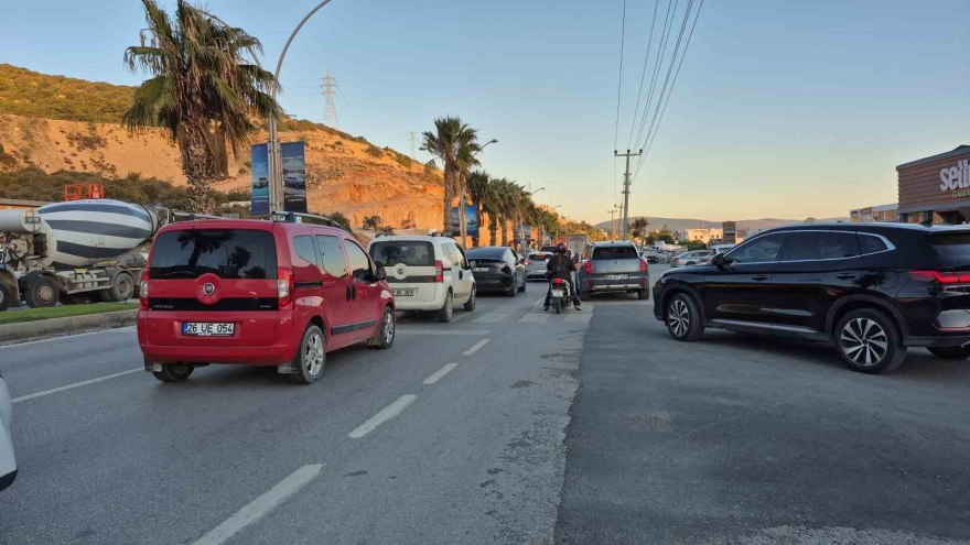 Bodrum’da Yeni Yıl Trafiği: "uzun Araç Kuyrukları Oluştu"