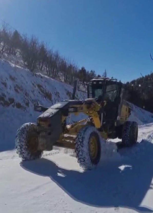 Adıyaman’da Birçok Köy Ve Mezraya Ulaşım Sağlanamıyor