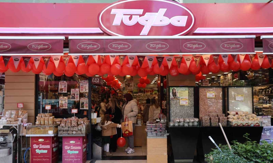 Yılın Son Günü Kuruyemişçilerde Adım Atacak Yer Kalmadı