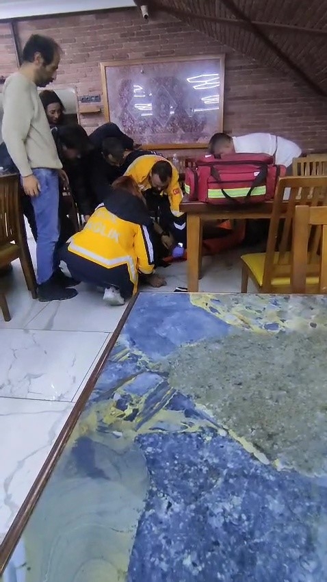 Çorbacıda Fenalaşan Vatandaşa İlk Müdahale Hayat Kurtardı