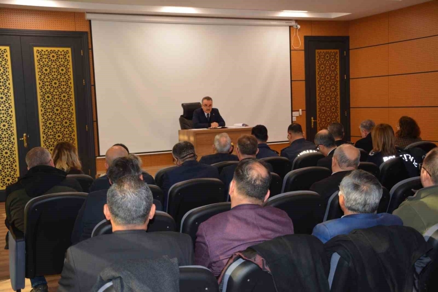 Edremit’te İ̇lçe İ̇dare Şube Başkanları Toplantısı Gerçekleştirildi