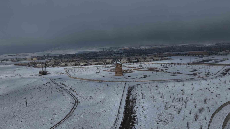 Tarihi Hasankeyf’te Kar Manzaraları