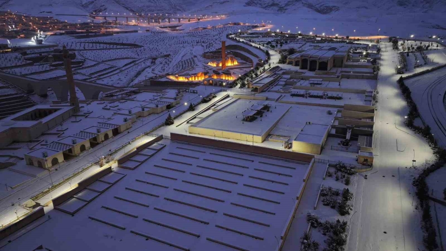 Tarihi Hasankeyf’te Kar Manzaraları