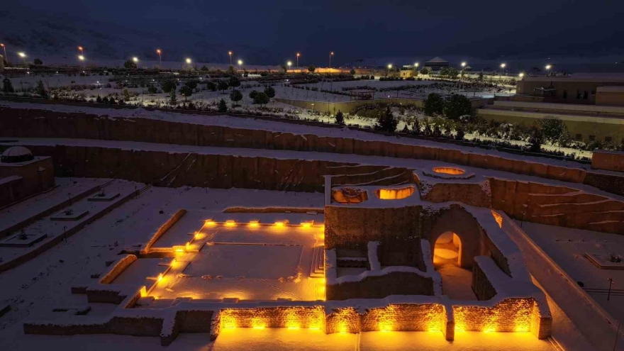 Tarihi Hasankeyf’te Kar Manzaraları