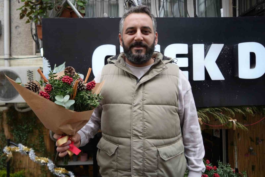 Kokina Hırsızı Sevimli Köpek Kameraya Yakalandı