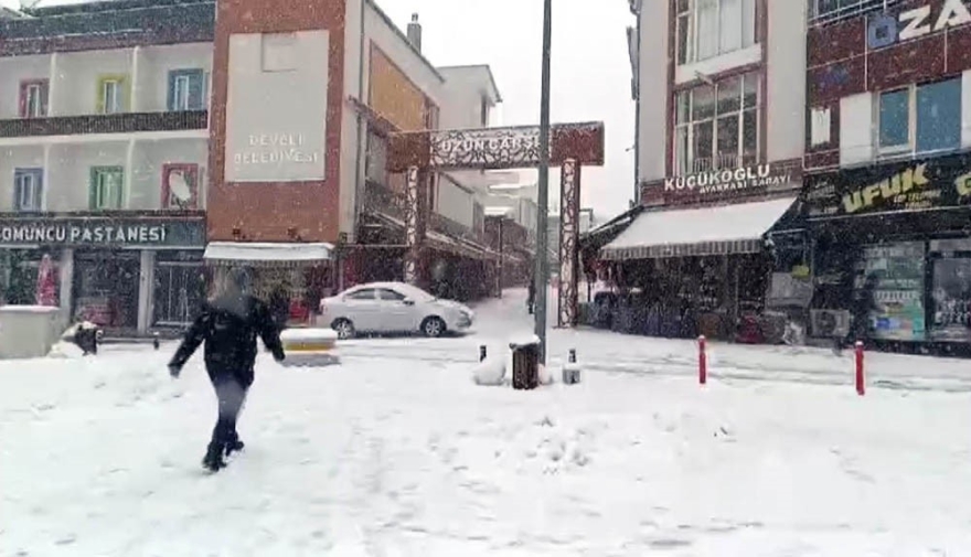 Develi’de Kar Yağışı Etkili Oldu