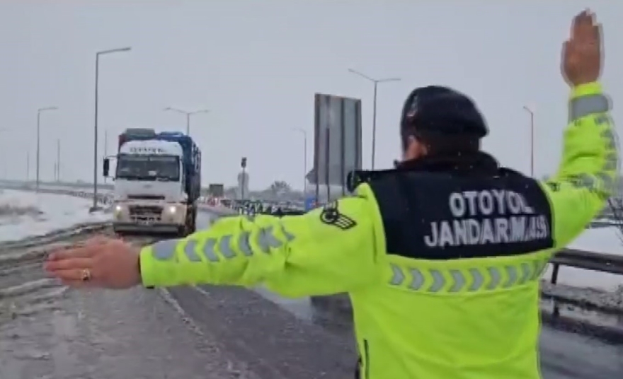 Gaziantep’te Jandarmadan 2 Bin 60 Personelle Yılbaşı Ve Kar Yağışı Tedbiri