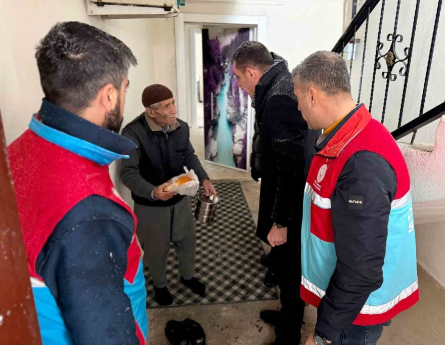 Çınar Kaymakamlığından Örnek Davranış