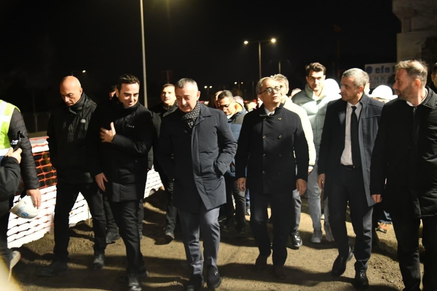 Kocaeli Büyükşehir Ekipleri Yeni Yıla Şantiyelerde Girdi