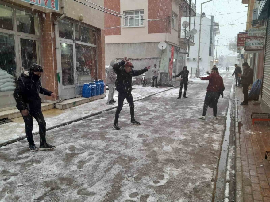 Karapınar’da Kar Yağışı Etkili Oldu