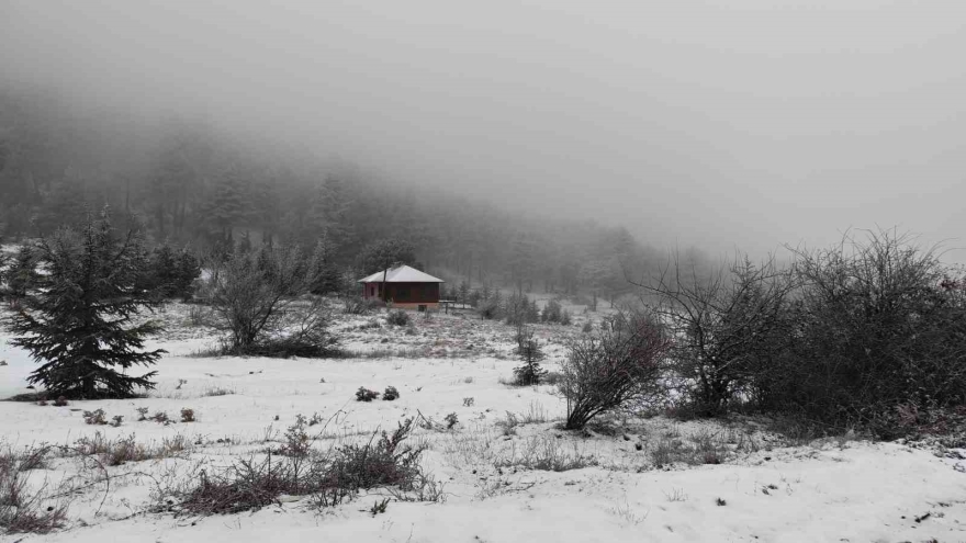 Manisa’nın Yüksek Kesimlerinde Kartpostallık Kar Manzaraları