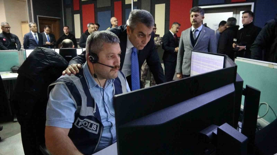 Mersin’de Yılbaşı Tedbirleri Üst Seviyede: 12 Bin 216 Güvenlik Personeli Görevde