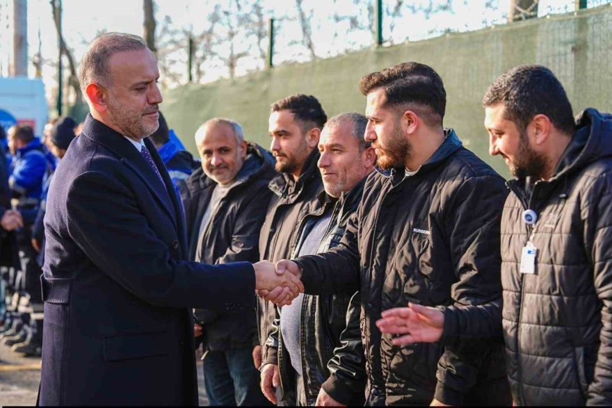 Başkan Yeğin, Yeni Yıl Öncesi Sancaktepe Belediye Personeliyle Bir Araya Geldi