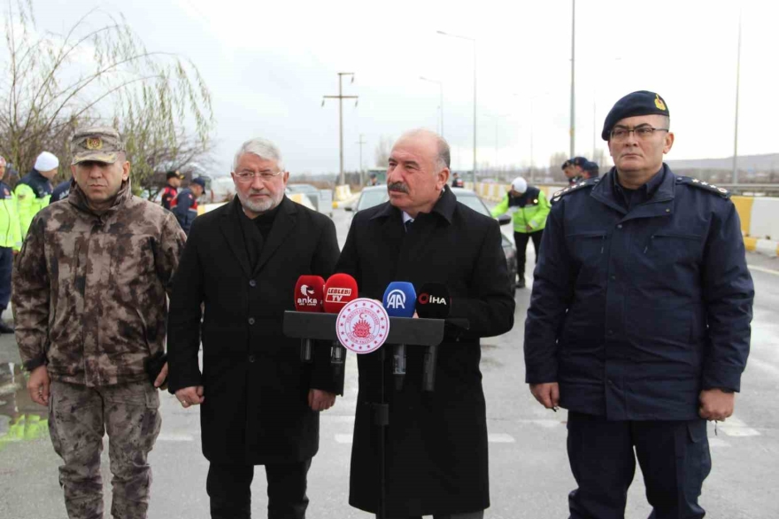 Çorum’da Yılbaşı Mesaisi: Bin 271 Güvenlik Personeli Sahada
