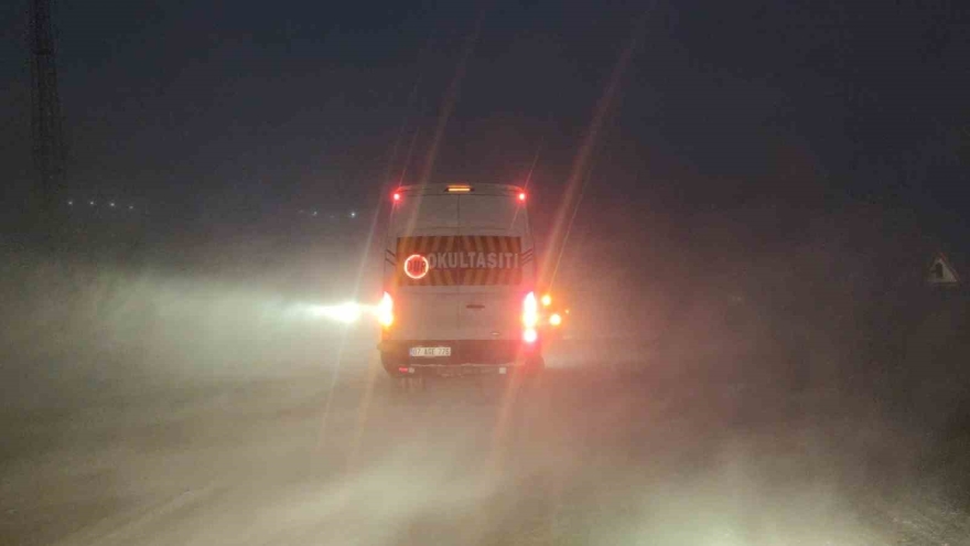 Kurubaş Geçidi’nde Tipi Etkili Oluyor