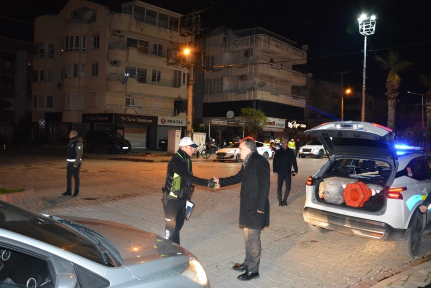 Kaymakam Odabaş Yeni Yılda Görev Başındaki Personeli Yalnız Bırakmadı