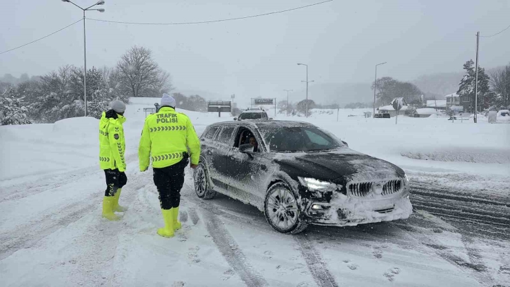 Tem Ve D-100’ün Bolu Geçişi Ağır Taşıt Trafiğine Kapatıldı