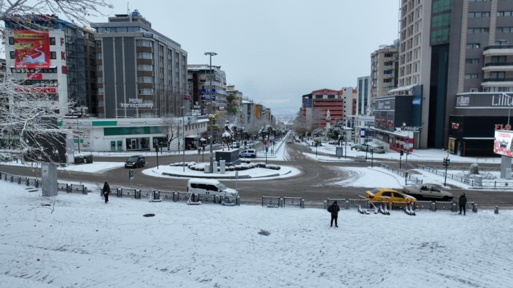 Bursa Yeni Yıla Karla Uyandı...beyaz Güzellik Havadan Böyle Görüntülendi