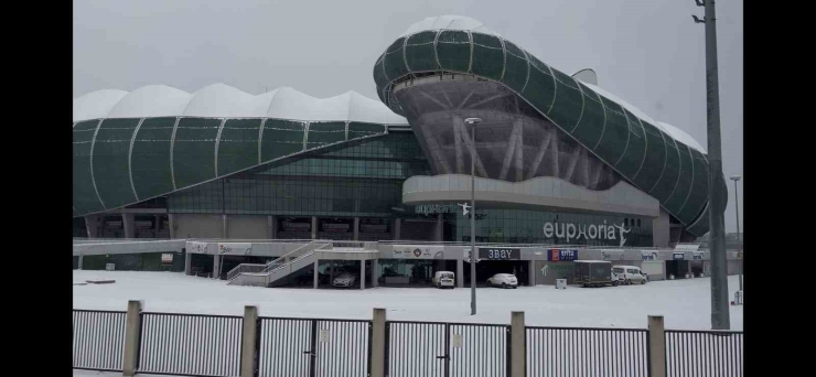 Bursa Yeni Yıla Karla Uyandı...beyaz Güzellik Havadan Böyle Görüntülendi